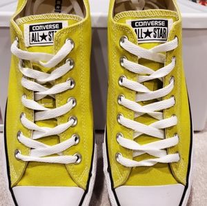 Chuck Taylor All Star Low Top Sneakers